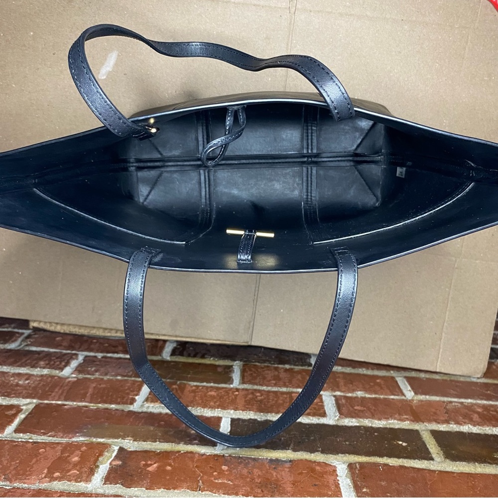 Tory Burch Block-T Leather Tote Bag Black - Picture 10 of 13